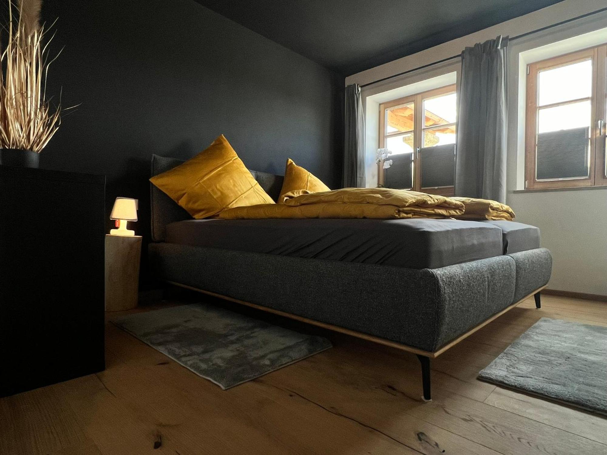 Stay Nice Apartments Dorfen Naehe Muenchen Jacuzzi Grillkota 75 Zoll Tv Zewnętrze zdjęcie