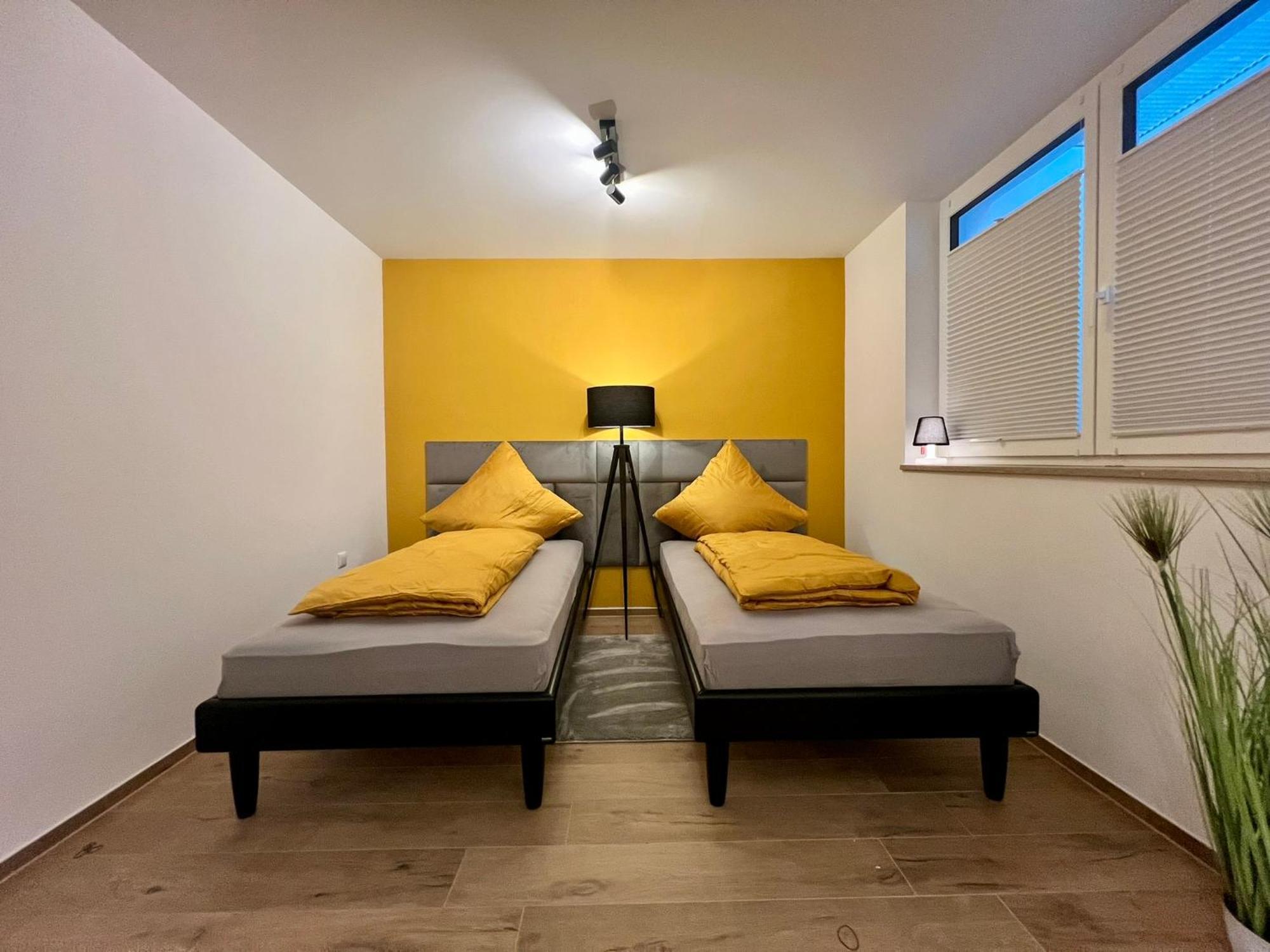 Stay Nice Apartments Dorfen Naehe Muenchen Jacuzzi Grillkota 75 Zoll Tv Zewnętrze zdjęcie