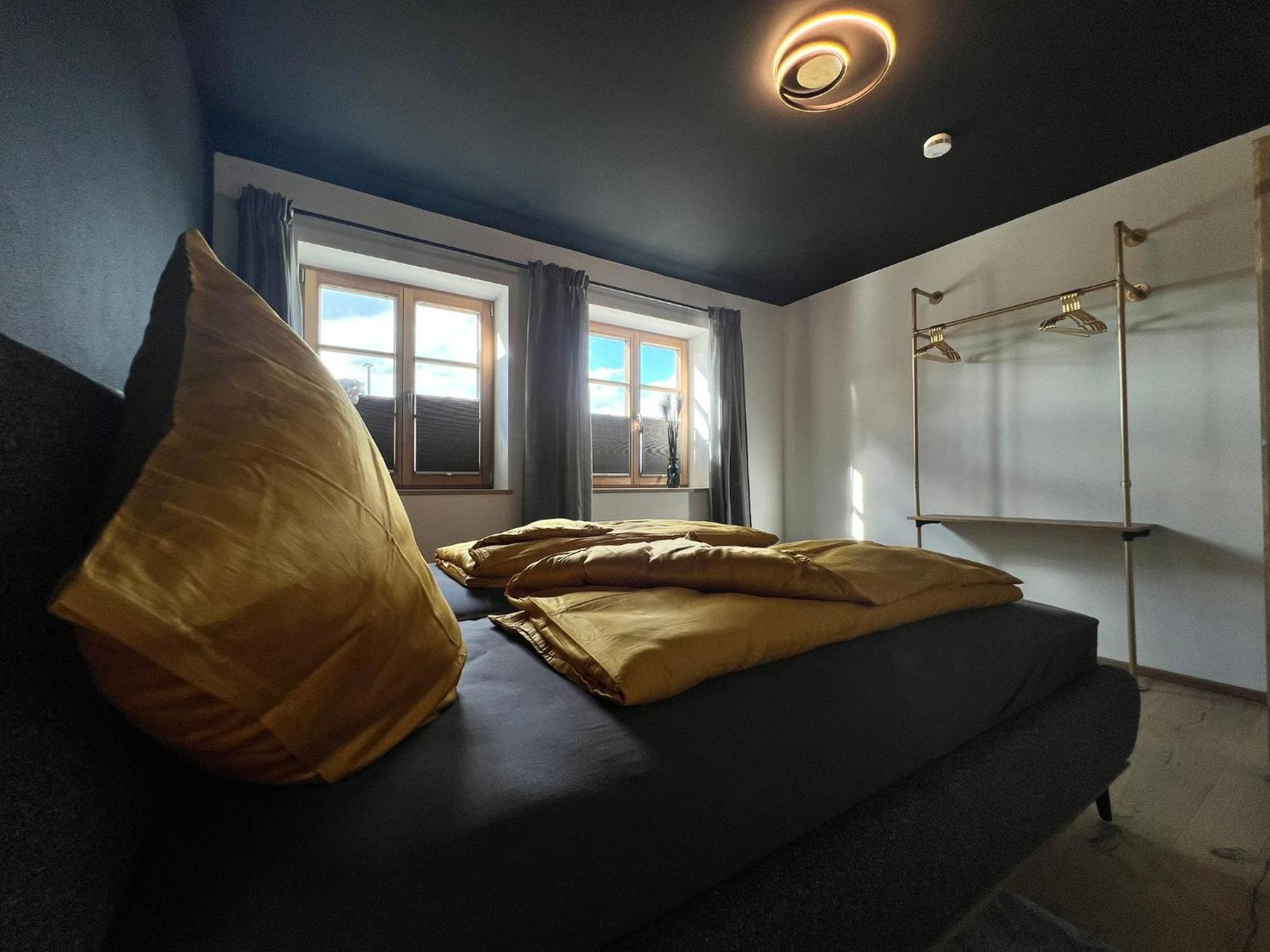 Stay Nice Apartments Dorfen Naehe Muenchen Jacuzzi Grillkota 75 Zoll Tv Zewnętrze zdjęcie