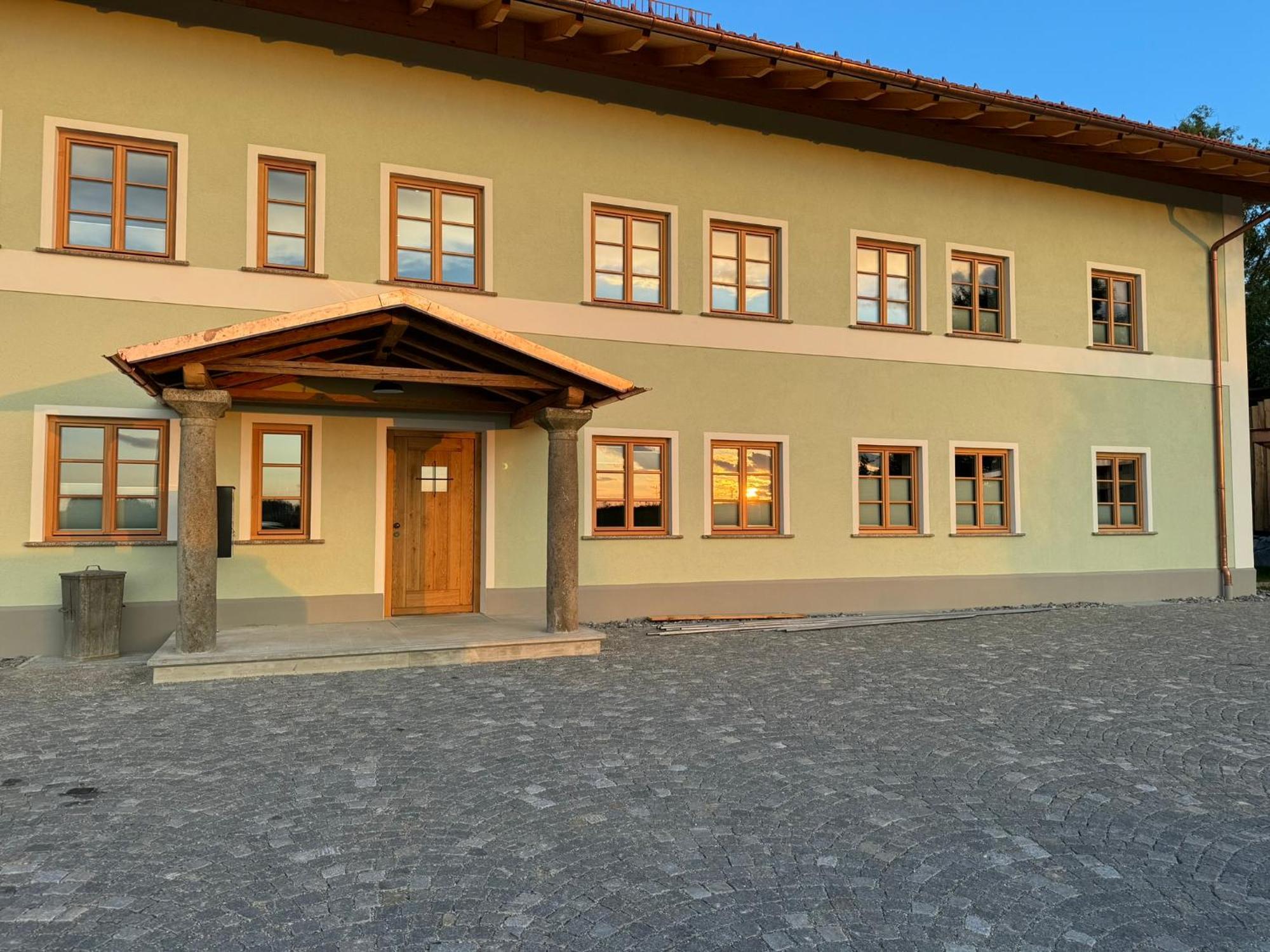 Stay Nice Apartments Dorfen Naehe Muenchen Jacuzzi Grillkota 75 Zoll Tv Zewnętrze zdjęcie