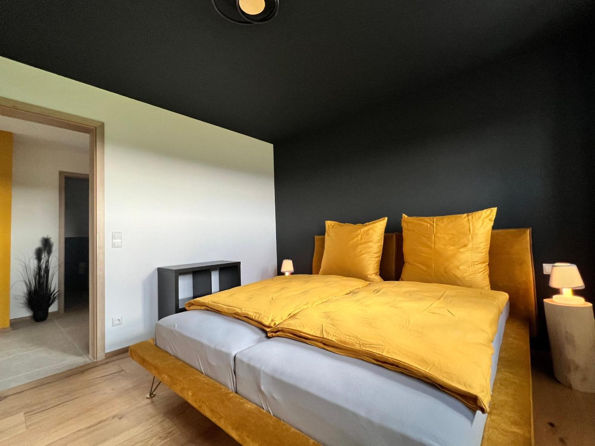 Stay Nice Apartments Dorfen Naehe Muenchen Jacuzzi Grillkota 75 Zoll Tv Zewnętrze zdjęcie